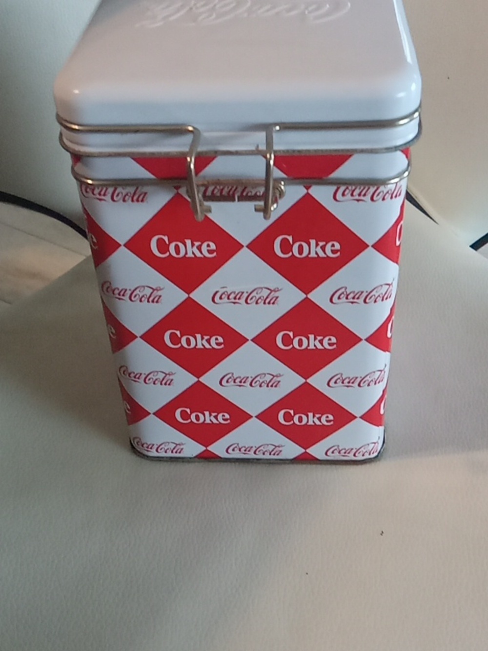 Coca-Cola Red & White Tin Canister - Picture 4 of 5